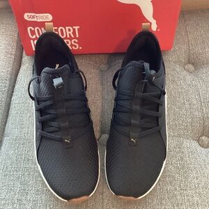 Puma Women's Softride Sophia 2 Running Sneakers, size 9
